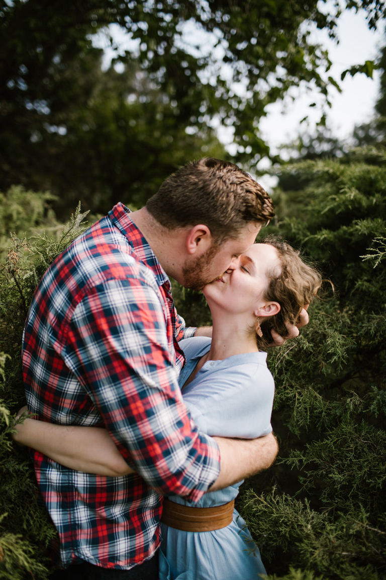 detroit michigan engagement photographer